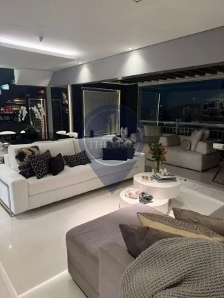 Imagem Cobertura de luxo no Brooklin Paulista: 4 quartos, 3 suítes, 2 salas, 4 banheiros, 3 vagas, 305m². Confira!
