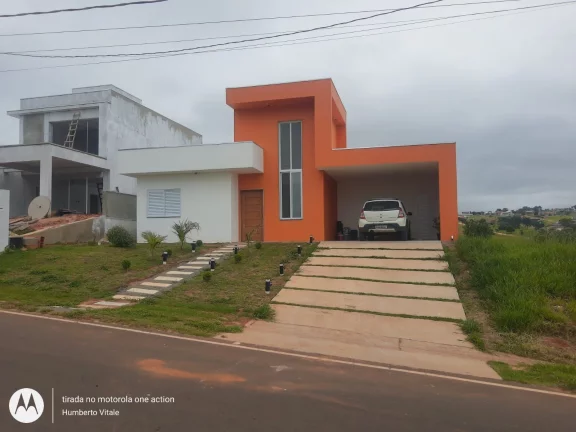 Imagem Casa a venda no Condomínio Riviera de Santa Cristina XIII - Paranapanema/SP.