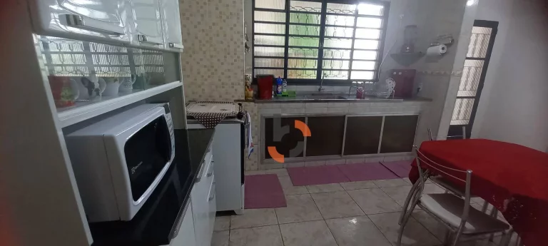 Imagem Casa com 3 dormitórios à venda, 240 m² por R$ 550.000,00 - Califórnia - Nova Iguaçu/RJ