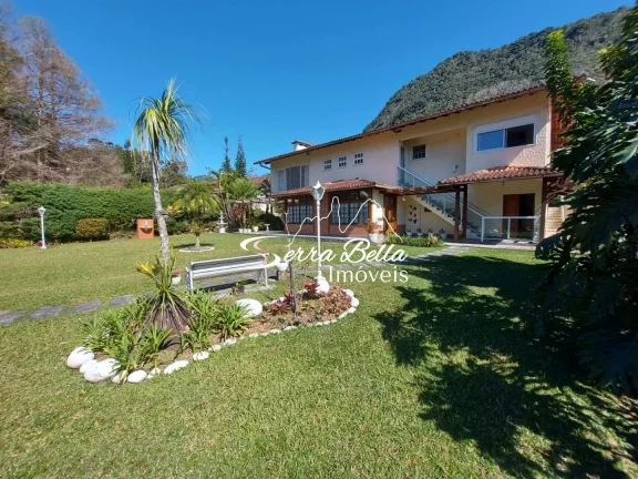Imagem Casa com 4 dormitórios à venda, 260 m² por R$ 2.990.000,00 - Comary - Teresópolis/RJ