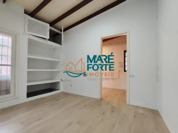 Imagem Casa ampla bem arejada ótima localização no Centro de Ubatuba SP