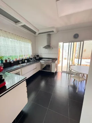 Imagem Casa a venda no Condomínio Vila dos Ingleses