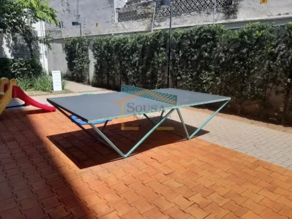 Imagem Apartamento 2 dormitórios, sala, cozinha com armários, banheiro, sem vaga de garagem. 34m².

Cond...