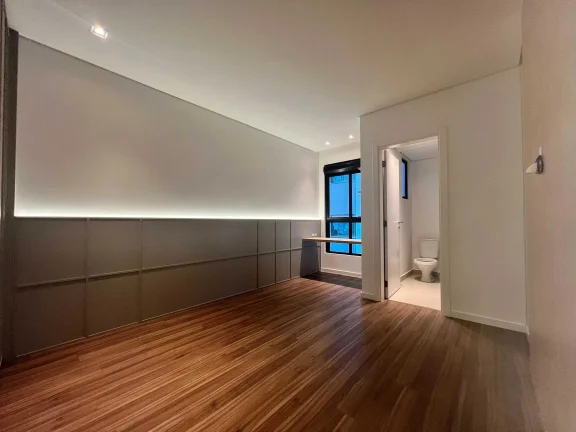 Imagem Apartamento com 3 suítes e 2 vagas de garagem na Praia Brava - Itajaí