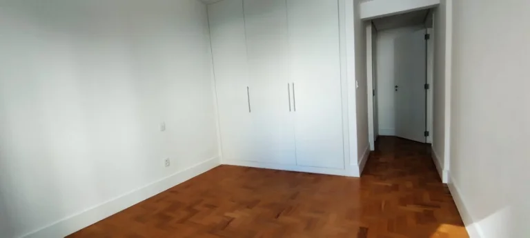 Imagem Apartamento 144 M², 3Q, 1 Suíte, 3º opcional, todo reformado, sala e cozinha gourmet integrados com forno e cooktop, academia, playground, ar split.