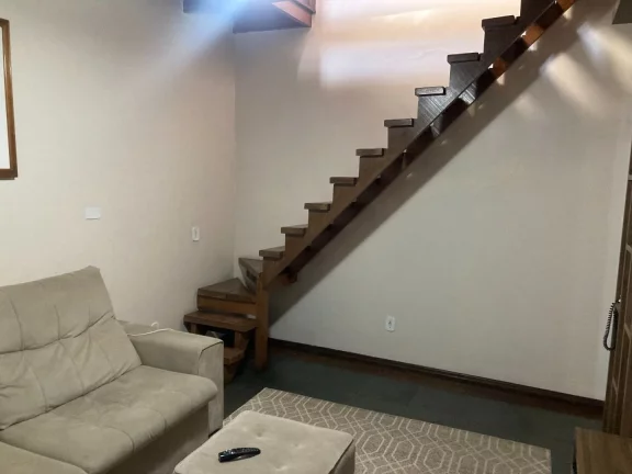 Imagem Sobrado com 3 dormitórios à venda, 350 m² por R$ 750.000,00 - Centro - Poá/SP