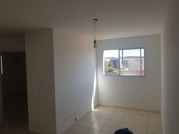 Imagem Apartamento com 2 dormitórios, banheiro com blindex, sala, cozinha com armários , lavanderia com a...