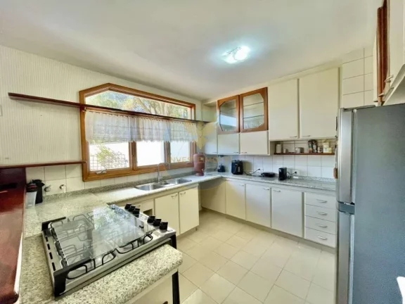 Imagem Casa em Condomínio a Venda no bairro Palos Verdes - Carapicuíba, SP