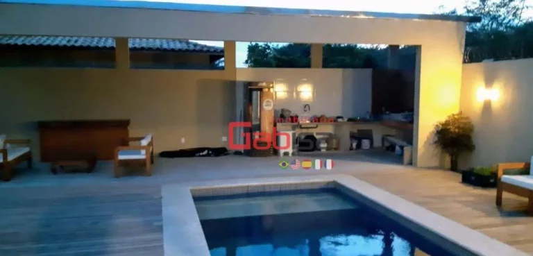 Imagem Casa com 5 dormitórios à venda, 310 m² por R$ 2.600.000,00 - Village de Búzios - Armação dos Búzios/RJ