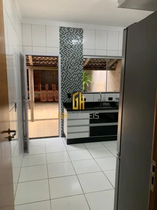 Imagem GH1966

Sobrado com 3 quartos no Jardim Bela Vista, em terreno com 204m² com 148m² de área constr...