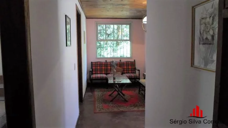 Imagem Casa a Venda Na Região do Chantal, em Campos do Jordão.