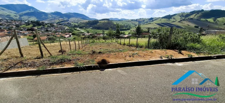 Imagem Seu Sonho Começa Aqui: Lote no Residencial Porto Bello, Paraisópolis!