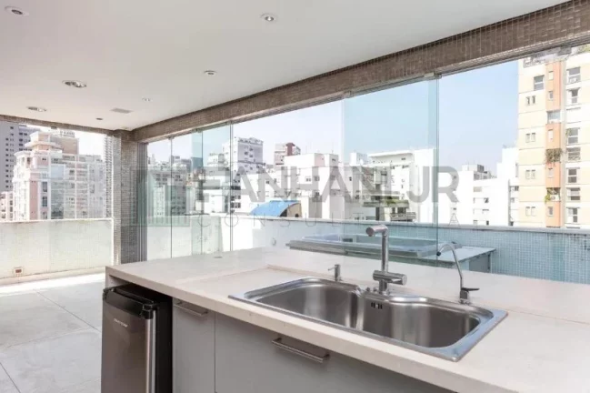 Imagem Cobertura no Jardins: 3 quartos, 1 suíte, 4 salas, 4 banheiros, 3 vagas - São Paulo-SP - 550m²!