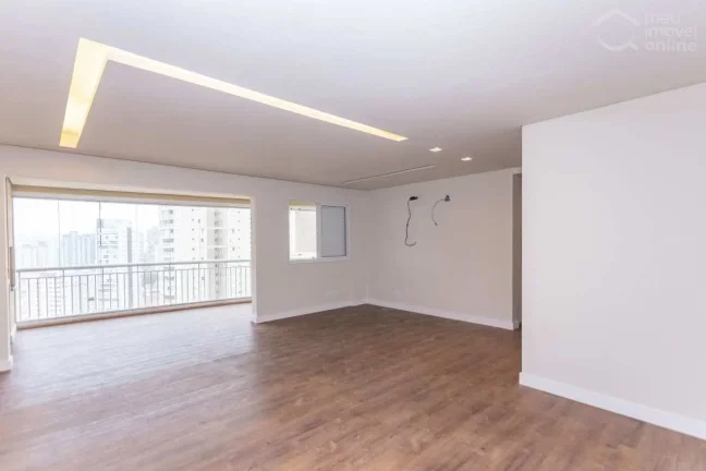 Apartamento com 122m2, 3 suítes e 2 vagas determinadas a venda em Condomínio Club no Tatuapé, São Paulo