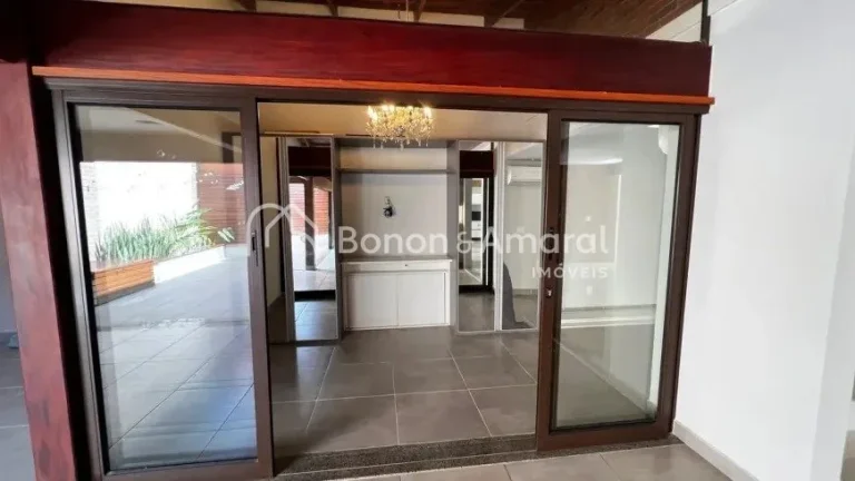 Imagem Sobrado incrível, com 240m² de puro conforto: 4 quartos (2 suítes), espaço gourmet, piscina, chu...
