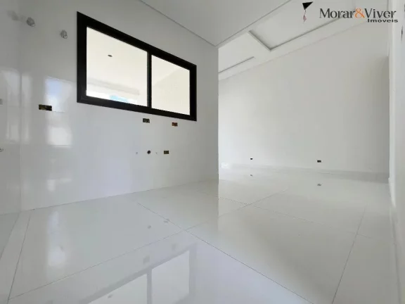 Imagem Casa para Venda em São José dos Pinhais, Cruzeiro, 3 dormitórios, 1 suíte, 2 banheiros, 2 vagas