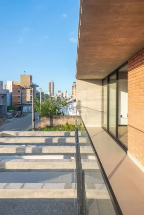 Imagem Triplex alto padrão arquitetura moderna