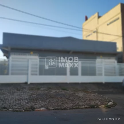 Imagem Prédio inteiro com 02 lojas em Samambaia Sul por R$ 850k