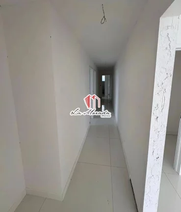 Imagem La Maison, Adrianópolis, 220m2, 4 suites, 4 vagas, VENDA!