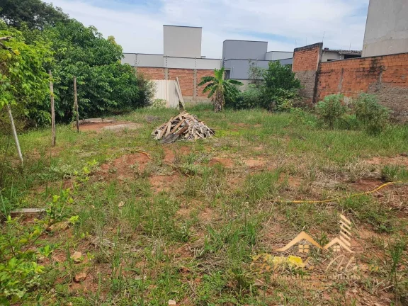 Imagem Terreno de esquina com 410 metros no Residencial do Bosque