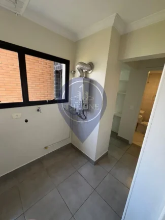 Imagem Apartamento para locação na Vila Nova Conceição: 3 quartos, 3 suítes, 2 salas, 4 banheiros, 3 vagas de garagem - São Paulo-SP