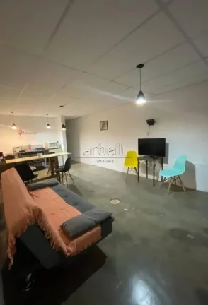 Imagem Casa com 171M², 2 quartos sendo 1 suíte, 3 banheiros, sala, quintal e 4 vagas de garagem. Casa ter...