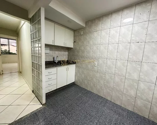 Imagem QI 10 COM 2 QUARTOS E VAGA DE GARAGEM!!!