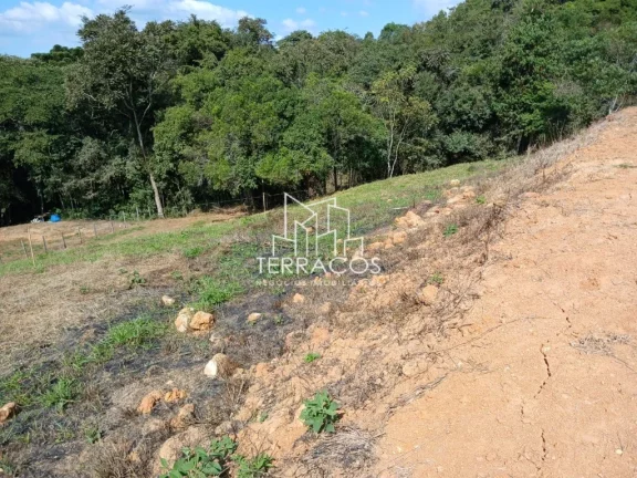 Imagem 2.200 M² DE TERRENO NA CIDADE DE CAMANDUCAIA M.G. COM MINA D'ÁGUA.