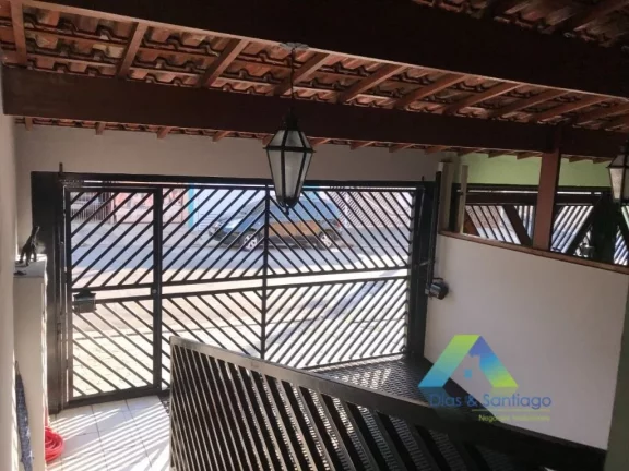Imagem Santo André Sobrado 210M², 3 dormitórios 1 suíte, espaço gourmet, 8 vagas com ótima localização e valor !!!