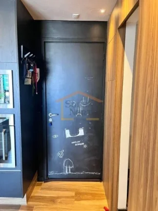 Imagem Apartamento 2 dormitórios totalmente modificado por arquiteto, sendo 1 suíte, sala para 2 ambiente...
