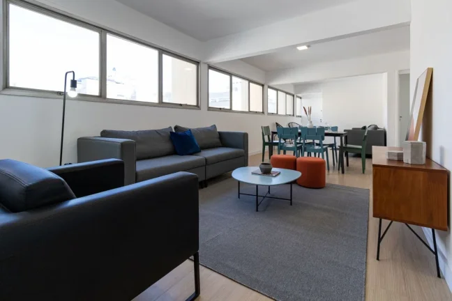 Imagem OPORTUNIDADE IMPERDÍVEL Apartamento 121M², 3Q, 1Suíte, 2 Banheiros, 1 Vaga.