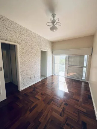 Imagem Linda casa no Jd. das Palmeiras