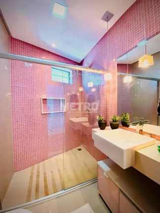 Imagem Aparteamento com sala ampla, 4 quartos, sendo 02 suítes, 02 varandas.