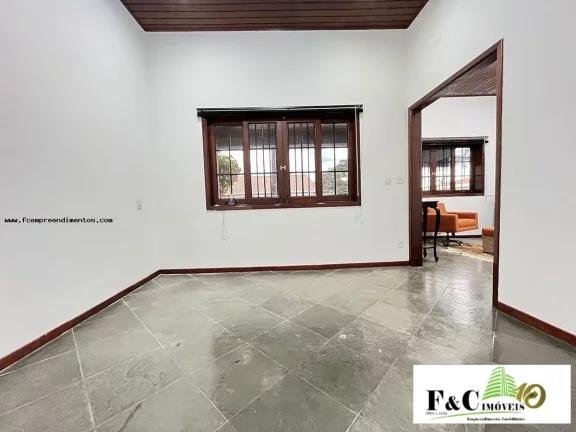 Imagem Casa Comercial para Locação em Limeira, Vila Claudia, 2 dormitórios, 1 suíte, 2 banheiros, 2 vagas