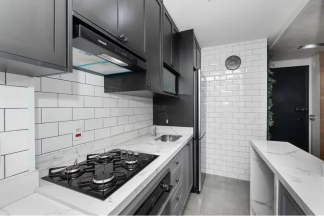 Imagem Apartamento à venda. 2 dormitórios, 1 vaga, Reformado. Ao lado do Tietê Plaza Shopping.