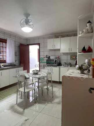 Imagem Casa com 2 Quartos à Venda, 273 m² em Parque Dom Henrique Ii - Cotia