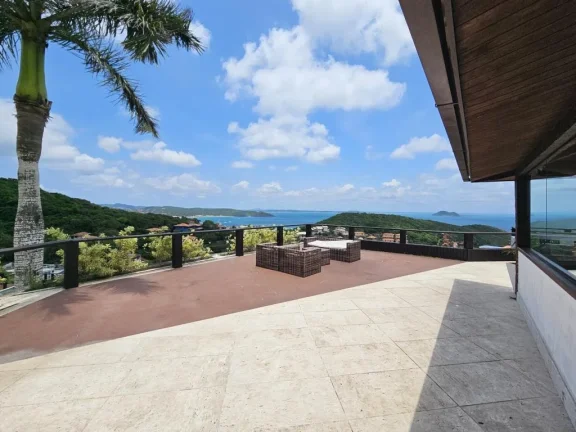 Imagem Imóvel de luxo, Praia de João Fernandes, A.T.: 9.143m², 20 suítes, Búzios/RJ - Valor de avaliação R$ 20.045.569,65 - Valor atual R$ 10.100.000,00 - nício do leilão / alienação: 20/09/2025 às 00:00 Encerramento do leilão 28/02/2026 às 14:00 R$ 10.100.000,0