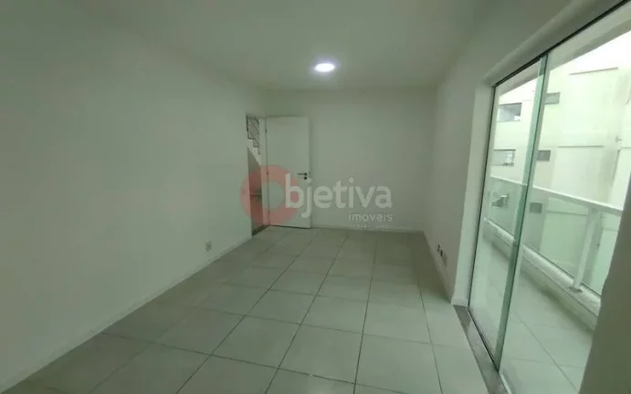 Imagem Cobertura a venda com 3 quartos (todos suítes) - Passagem - Cabo Frio