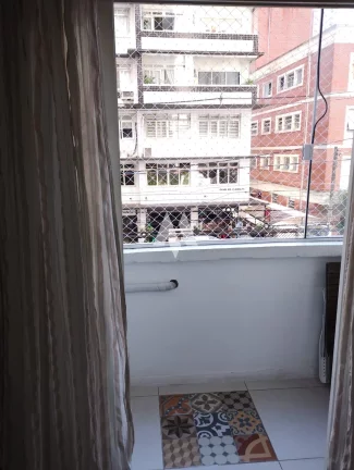 Imagem Apartamento à venda com 1 dormitório e varanda envidraçada no Boqueirão de Santos/SP