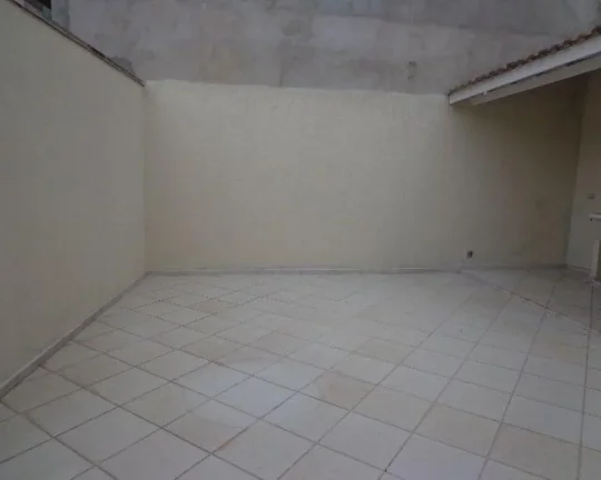 Imagem Sobrado na Avenida Professor Lucas de Assunção, com 3 quartos e 1 suite