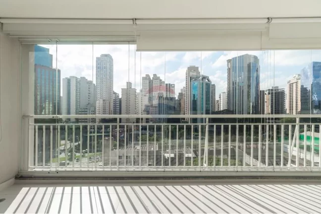 Imagem Apartamento á venda com 90 m², 1 suíte, 2 vagas, Luxo e Modernidade no Coração do Itaim Bibi