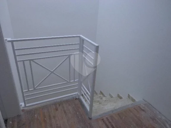 Imagem Casa à venda com 3 quartos, sendo 1 suíte, no condomínio Professor Teot?nio Monteiro de Barros Filho, São Paulo - SP