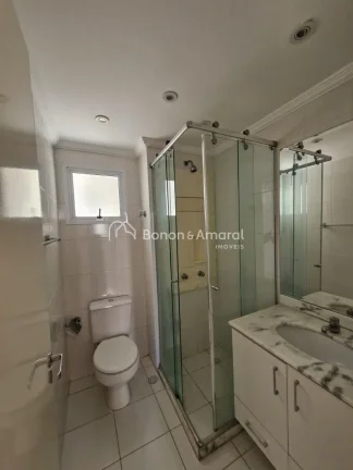 Imagem Excelente apartamento de 71m² em uma localização privilegiada de Campinas. Conta com 3 dormitóri...