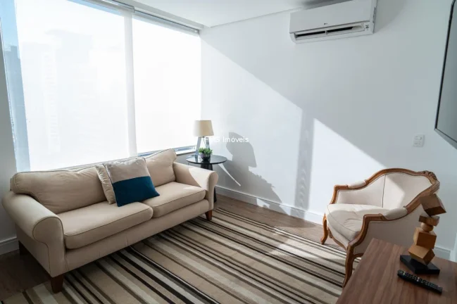 Imagem Apartamento para locação em Vila Nova Conceição, SP: 1 quarto, 1 sala, 1 banheiro, 1 vaga, 36m². Venha conferir!