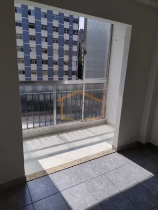 Imagem Apto com 3 dormitórios, sendo 1 suíte, sala ampla, sacada, banheiro social, cozinha, área de serv...