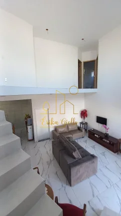 Imagem Casa de Alto Padrão em Condomínio no Bairro Engordadouro