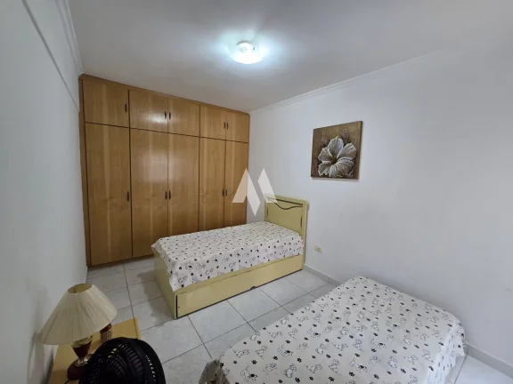 Imagem Apartamento em Pompéia, Santos/SP, 2 dormitórios, predio de frente para o mar