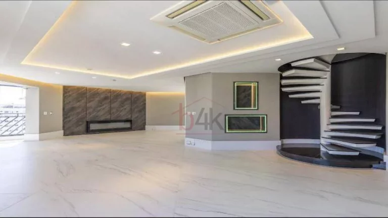Imagem Cobertura Duplex de Luxo com 4 Quartos e Piscina Privativa à Venda no Campo Belo