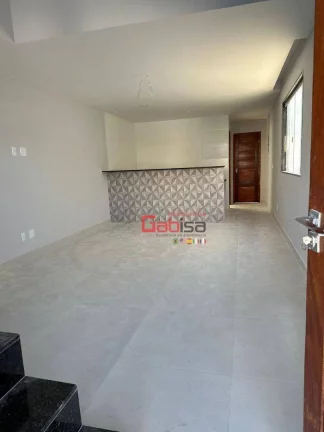 Imagem Casa com 2 dormitórios à venda, 100 m² por R$ 371.000,00 - Peró - Cabo Frio/RJ