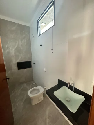 Imagem Casa de Luxo no Jardim Natal I, Piscina Aquecida, Suite com Closet Amplo, Iluminação e Paisagismo